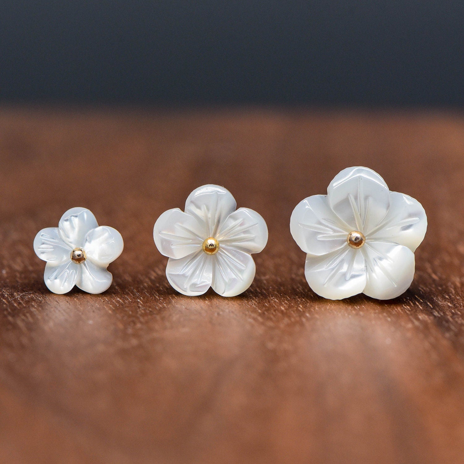 10pcs White Mother of Pearl Flowers, Carved Shell Flower Beads 8/ 10 /12mm, Flat back- (BK-017)